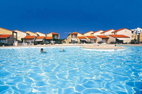 Отель Villa Vue Mer Accès Direct Plage - Piscine  Ле-Баркарес